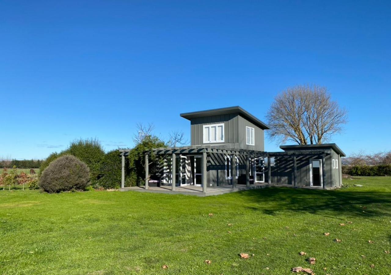 Amuri Villas Clive Exterior photo
